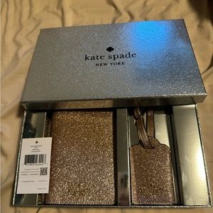 Glimmer Passport holder and Luggage tag set